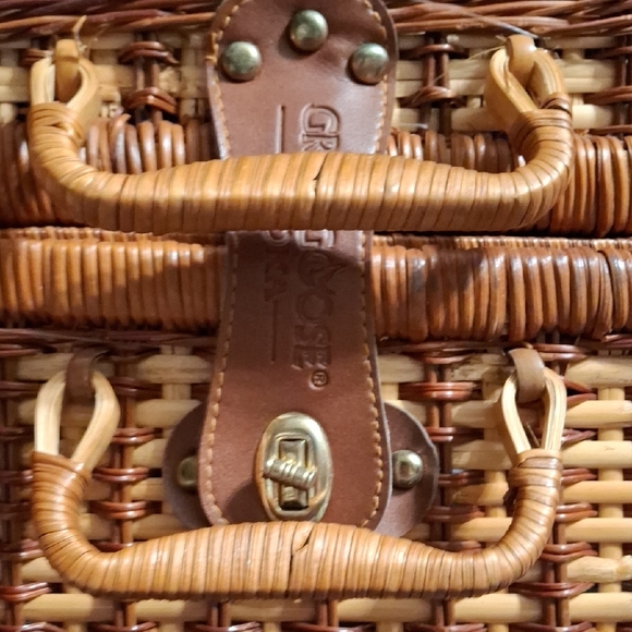 Grey Goose Wicker Picnic Basket - Picture 4 of 5